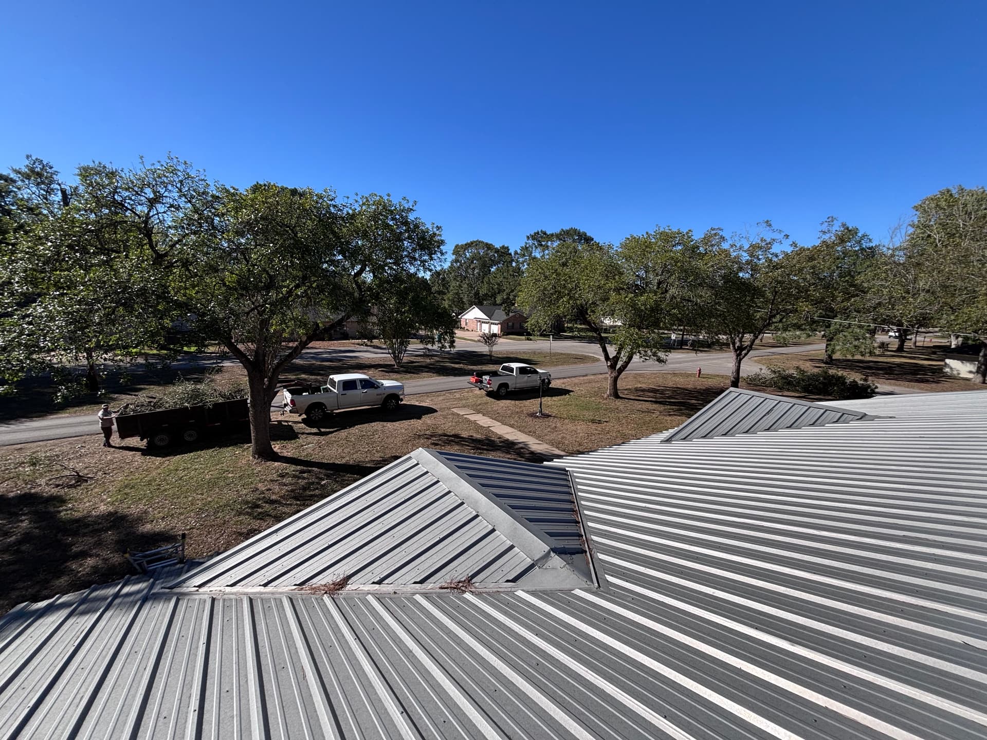 Roof work photo from another angle